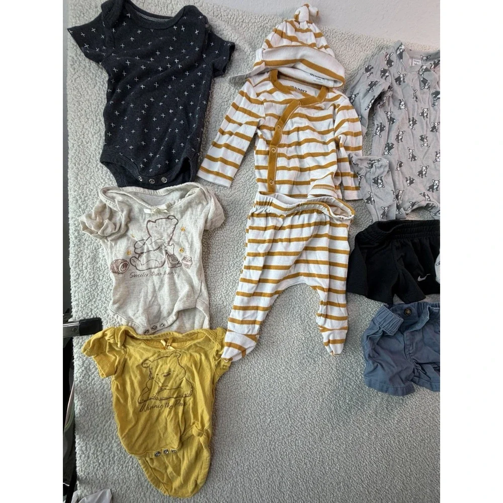 Baby Boys Clothing Lot 0-3M 3M 3-6M Old Navy Nike Jeans Bodysuits 13 Pc
